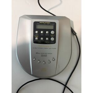 Optimus CD-3840 Portable Compact Travel AM/FM CD Player Silver  with headphones